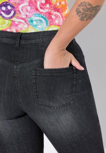 Короткие джинсы