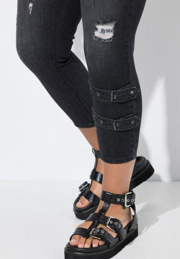 Короткие джинсы