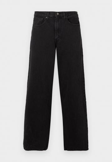 Свободные джинсы