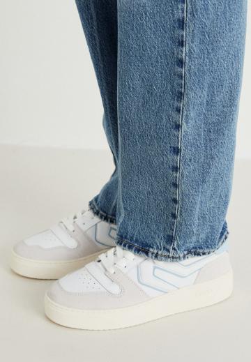 Гандбольные кроссовки