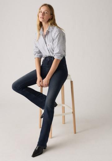 Клешеные брюки