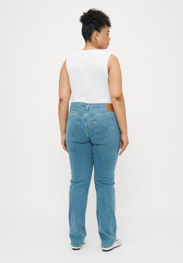 Прямые джинсы