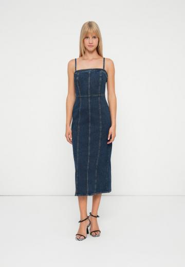 Джинсовое платье