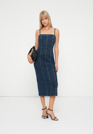 Джинсовое платье