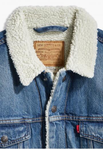 Джинсовая куртка