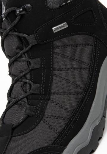 Походные ботинки