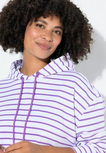 Пуловер с капюшоном