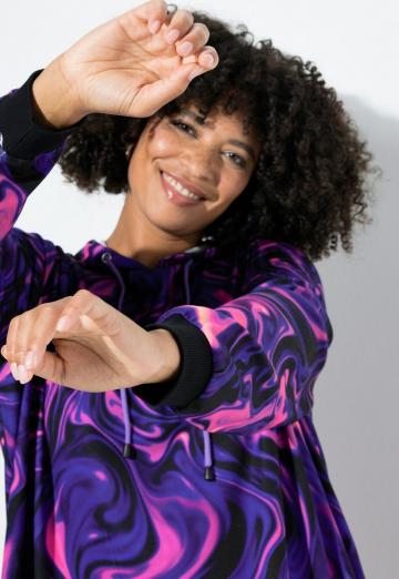 Пуловер с капюшоном