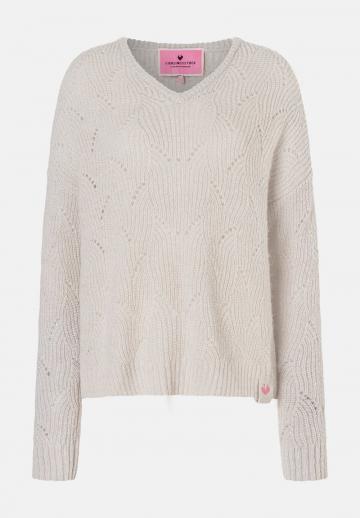 Пуловер с вырезом V