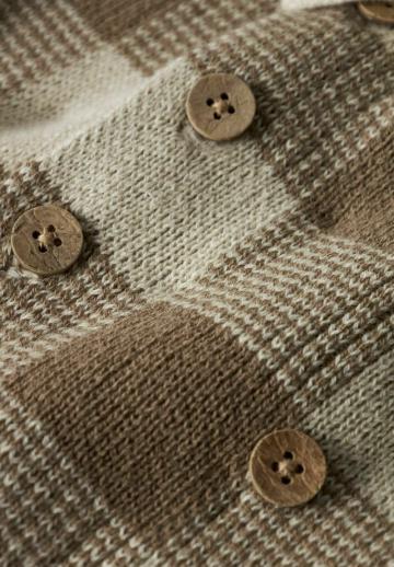 Вязаная кофта