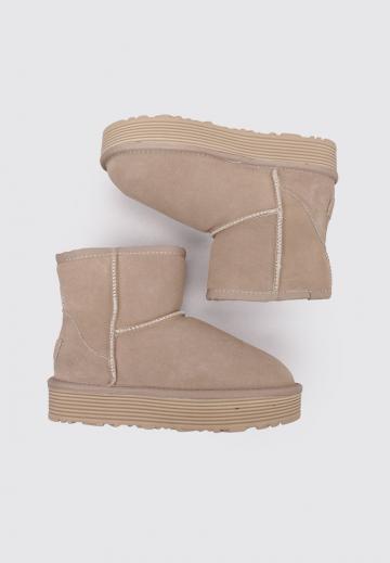 Зимние ботинки