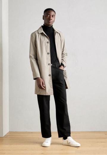 Короткое пальто