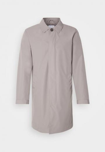 Короткое пальто