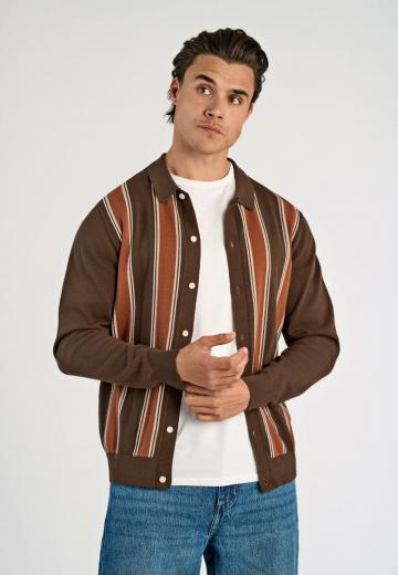 Вязаная кофта