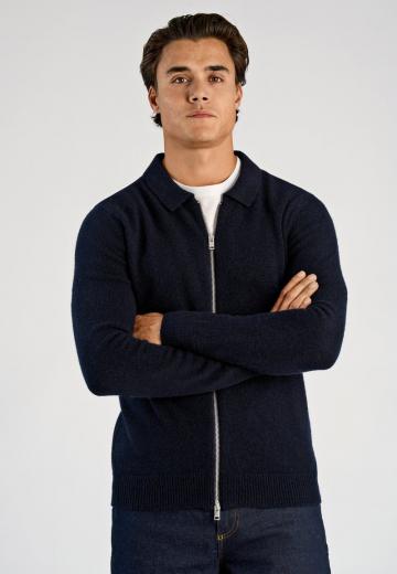 Вязаная кофта