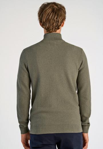 Вязаная кофта