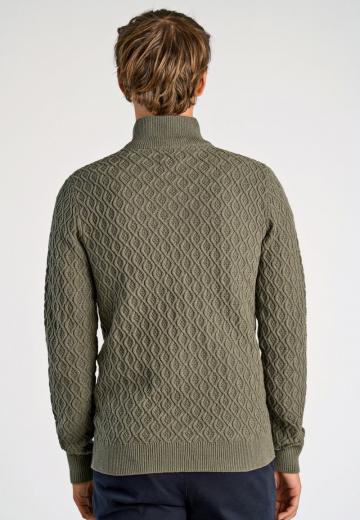 Вязаная кофта