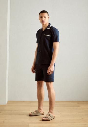 Рубашка с коротким рукавом