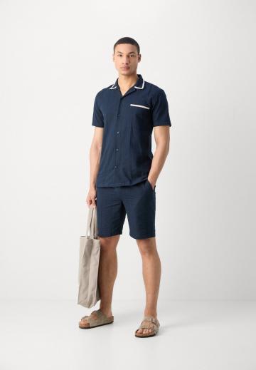 Рубашка с коротким рукавом