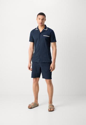 Рубашка с коротким рукавом