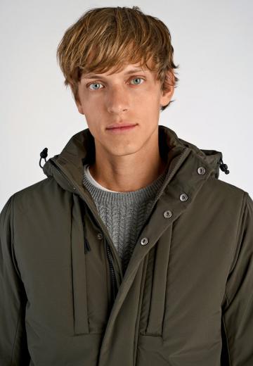 Зимняя куртка