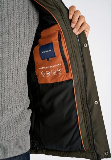 Зимняя куртка