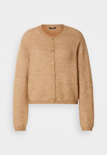 Жаккардовая кофта