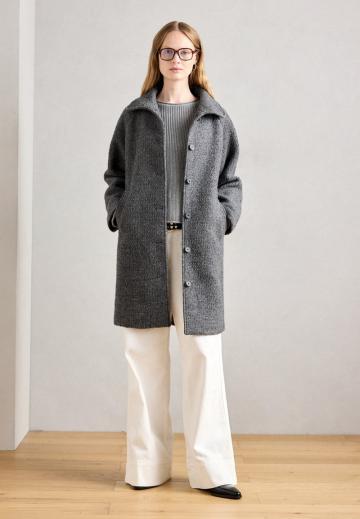 Короткое пальто