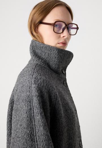 Короткое пальто