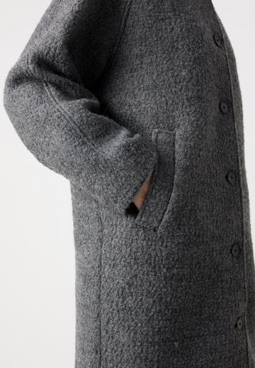 Короткое пальто