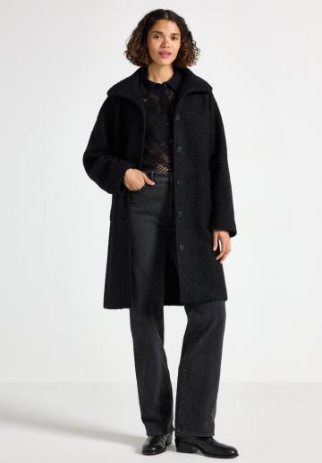 Шерстяное пальто