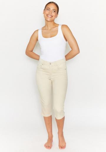 Короткие джинсы