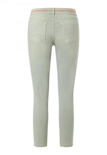 Короткие джинсы