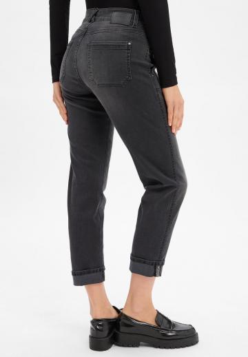 Короткие джинсы