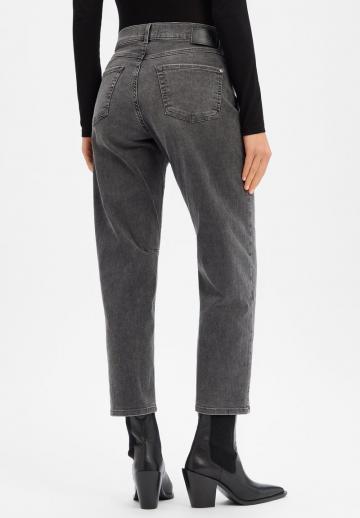 Короткие джинсы