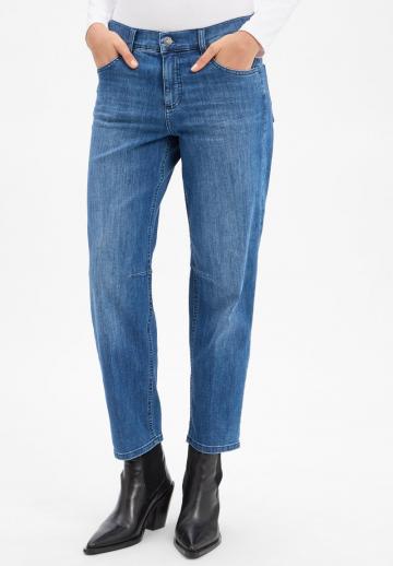 Короткие джинсы
