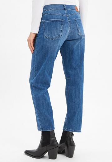 Короткие джинсы