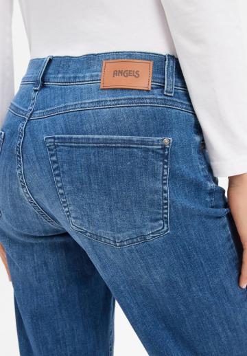 Короткие джинсы