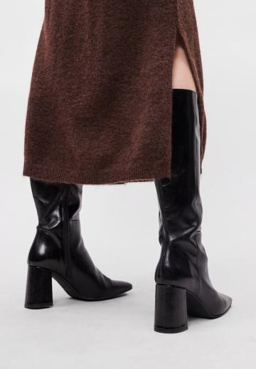 Вязаное платье