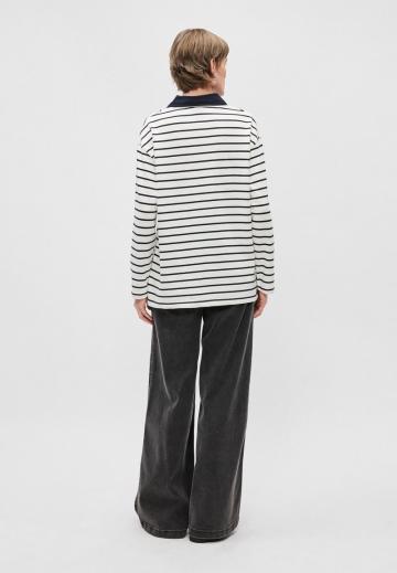 Пуловер с воротником поло