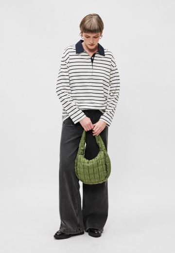 Пуловер с воротником поло