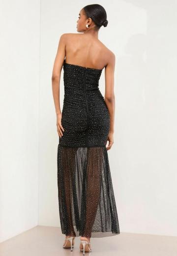 Платье без бретелек