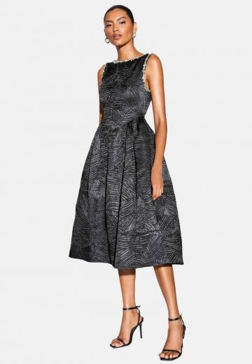 Коктейльное платье