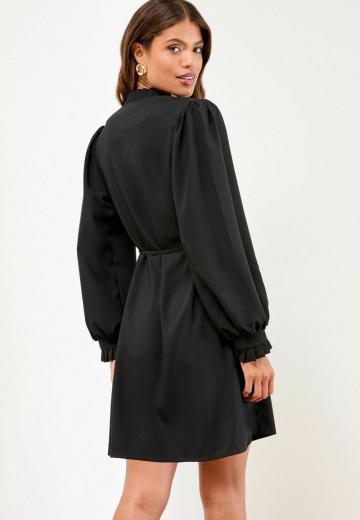 Короткое платье