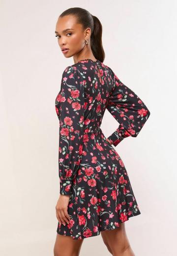 Короткое платье