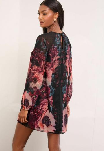 Короткое платье