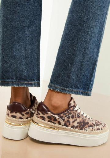 Гандбольные кроссовки