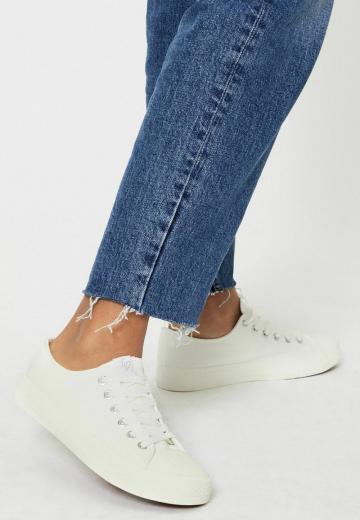 Гандбольные кроссовки