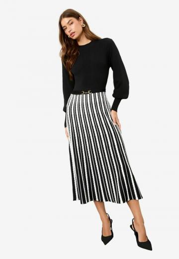 Вязаное платье