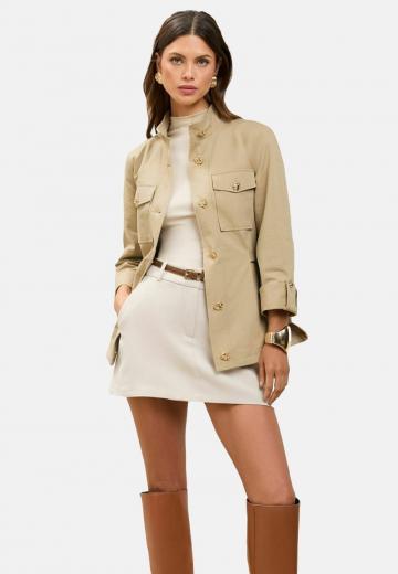 Куртка с накладнымит карманами